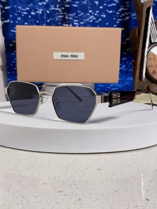 ✅NWT Authentic  MIU MIU Sunglasses main image 7